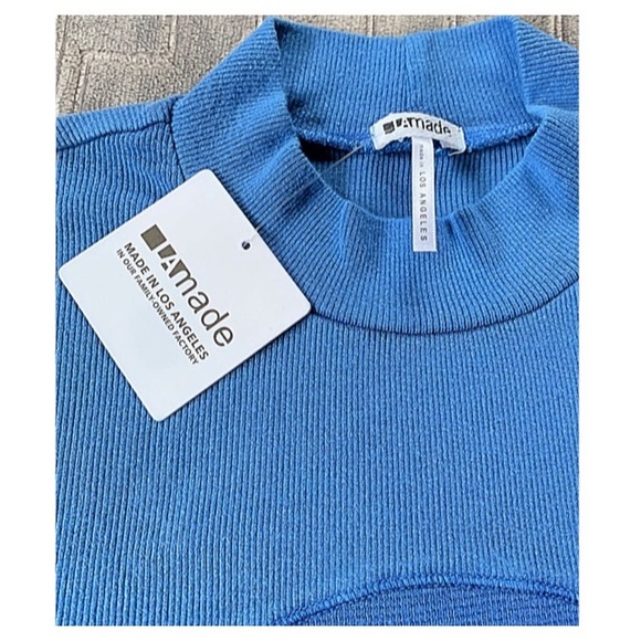 LAMADE Top Long Sleeve Highneck NWT tee Size S - Picture 3 of 8